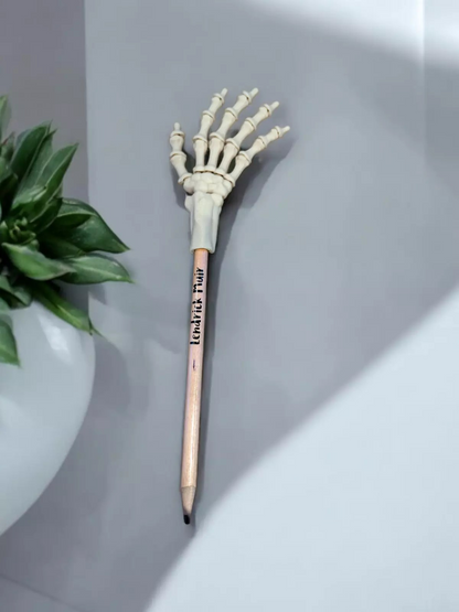 Skeleton Hand Pen Topper - Innov8Print3D